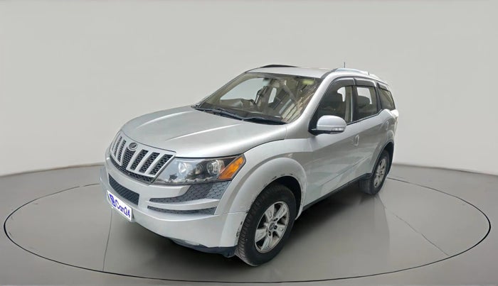 2013 Mahindra XUV500 W8, Diesel, Manual, 3,28,219 km, exterior