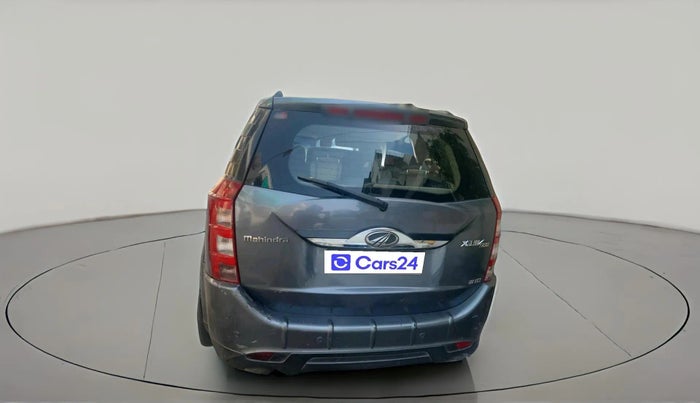 2016 Mahindra XUV500 W10, Diesel, Manual, 1,70,001 km, exterior