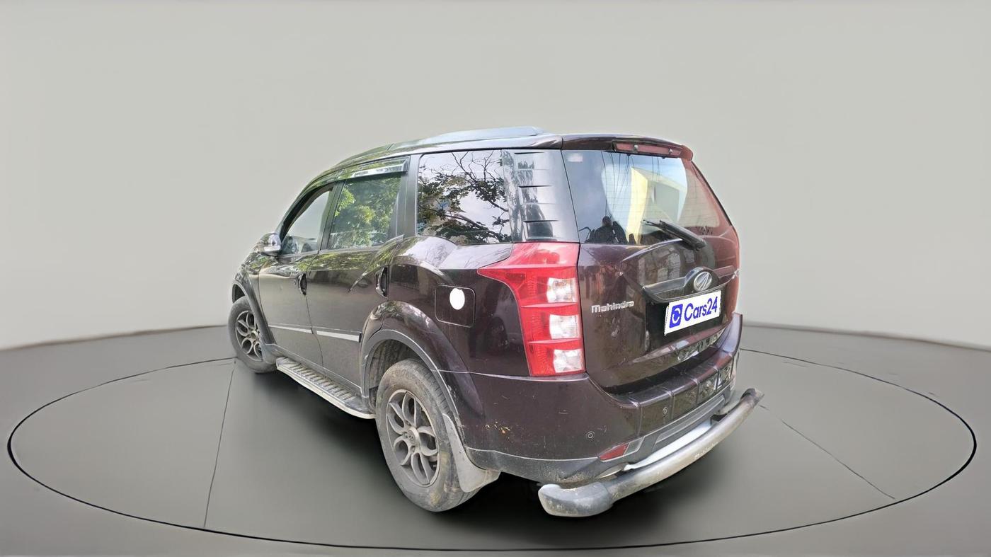 2016 Mahindra XUV500 W6, Diesel, Manual, 68,939 km, exterior