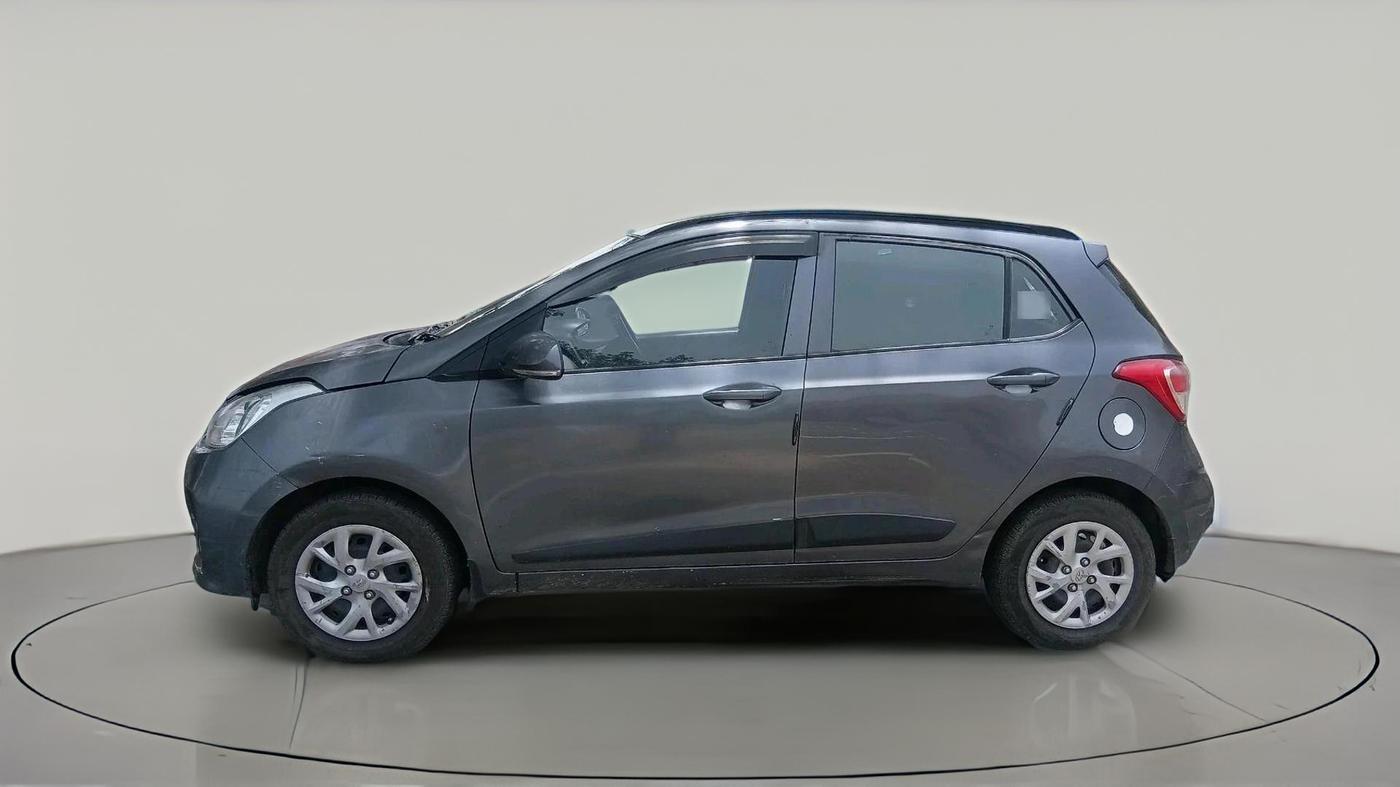 2018 Hyundai Grand i10 SPORTZ AT 1.2 KAPPA VTVT, Petrol, Automatic, 51,503 km, exterior