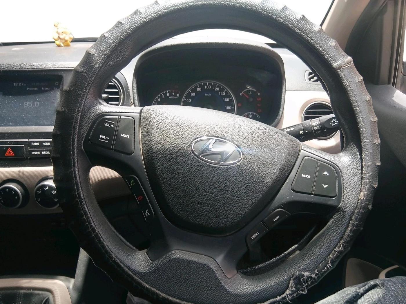 2018 Hyundai Grand i10 SPORTZ AT 1.2 KAPPA VTVT, Petrol, Automatic, 51,503 km, interior