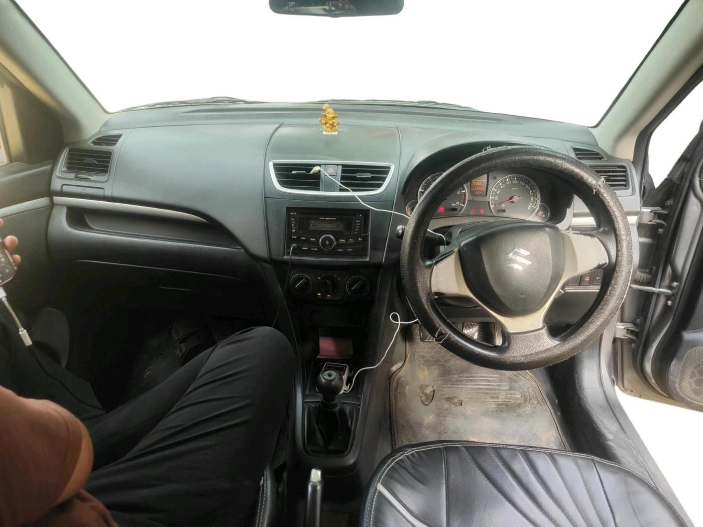 2013 Maruti Swift VDI, Diesel, Manual, 1,71,053 km, interior