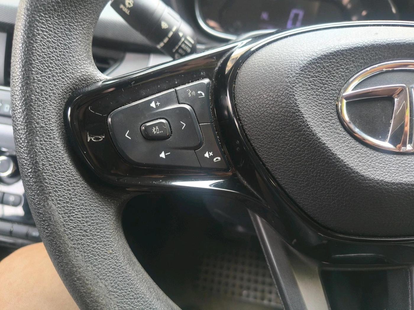 2021 Tata NEXON XMA SUNROOF PETROL, Petrol, Automatic, 96,926 km, interior
