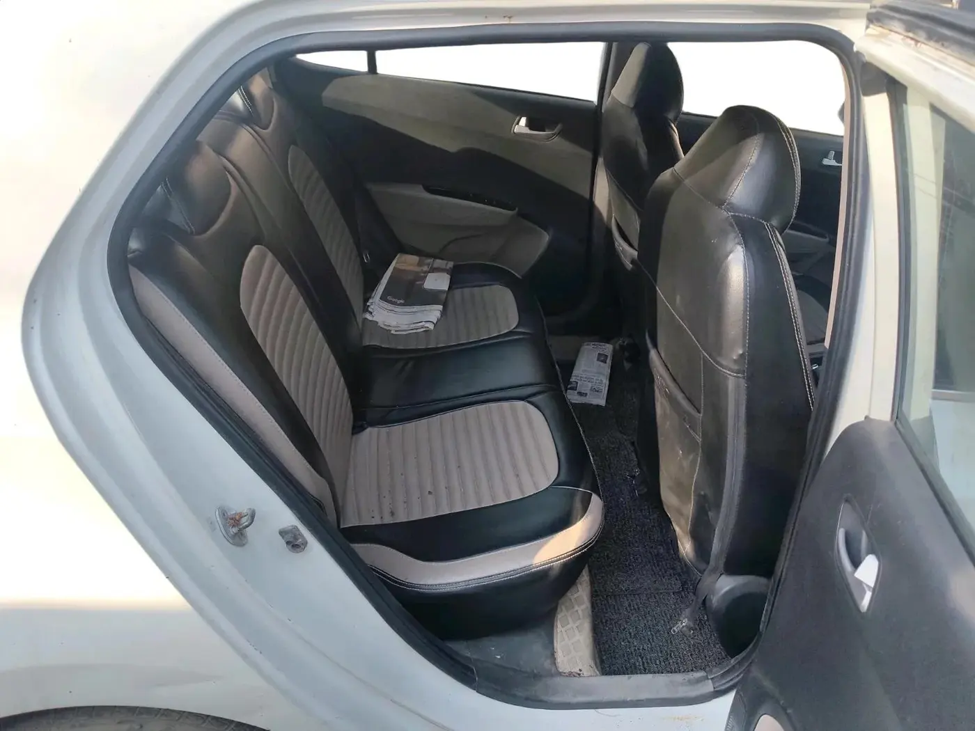 2016 Hyundai Grand i10 SPORTZ 1.1 CRDI, Diesel, Manual, 1,11,594 km, interior