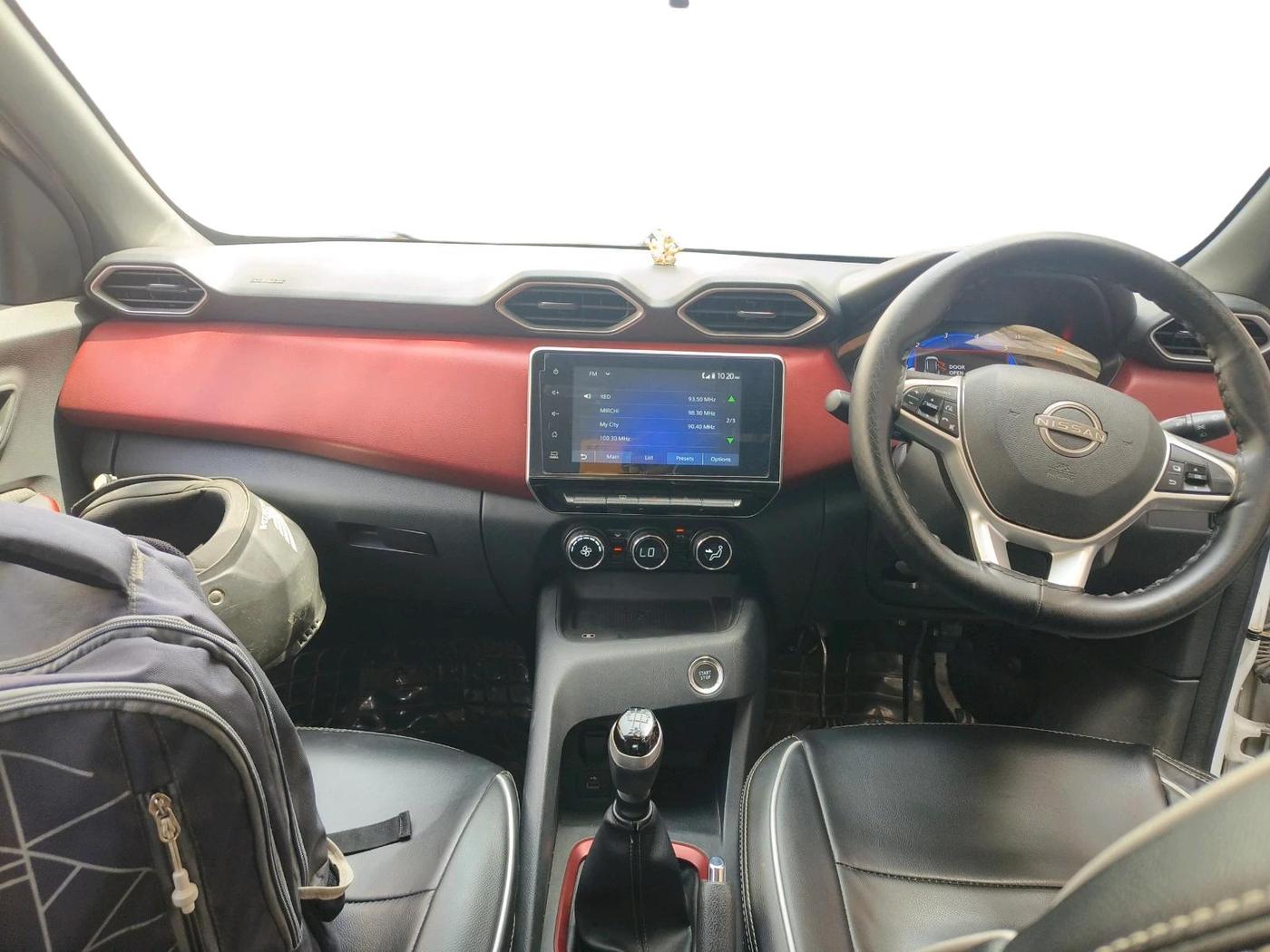 2022 Nissan MAGNITE XV RED EDITION, Petrol, Manual, 49,074 km, interior