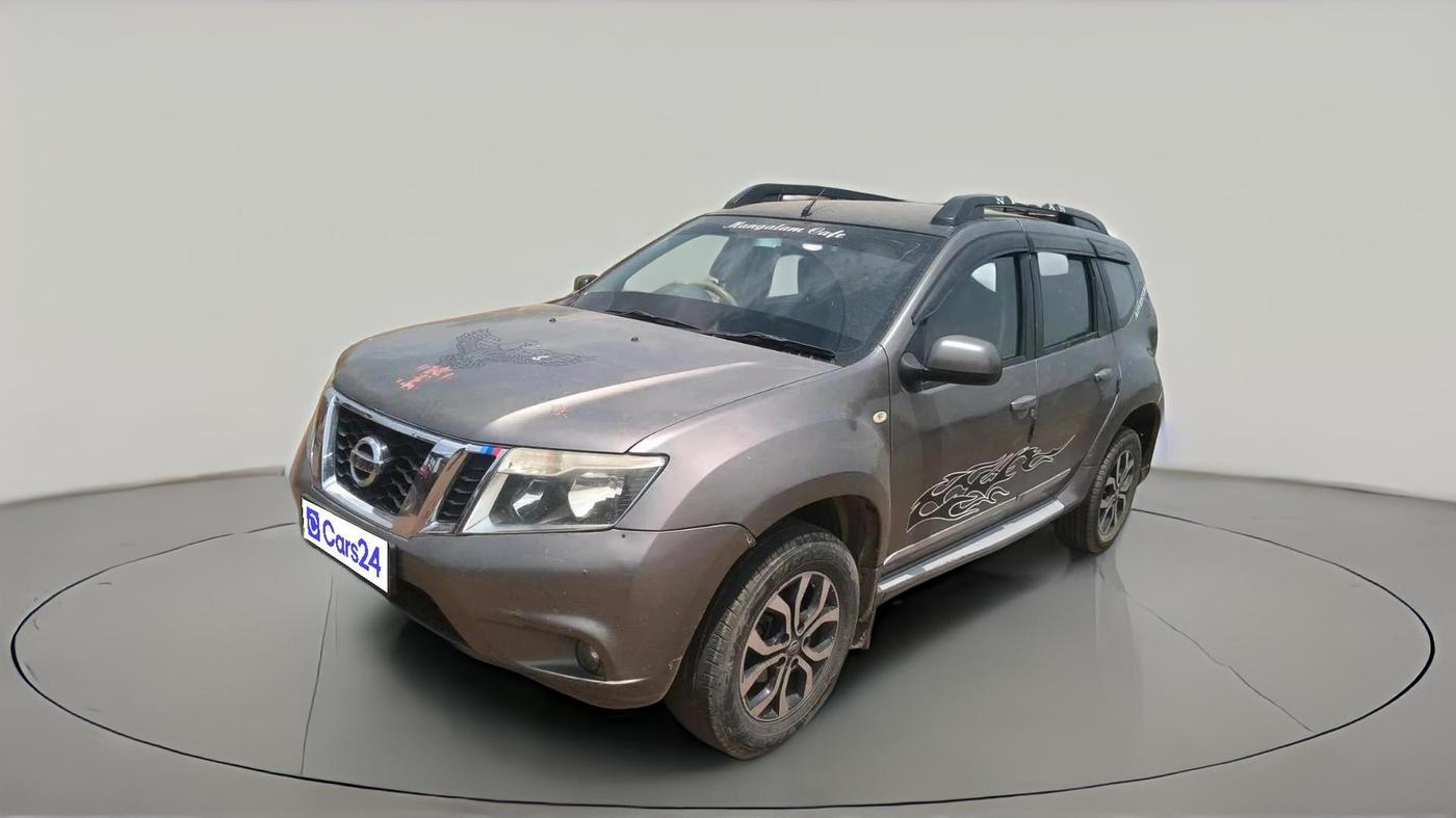 2015 Nissan Terrano XL (D), Diesel, Manual, 1,37,387 km, exterior