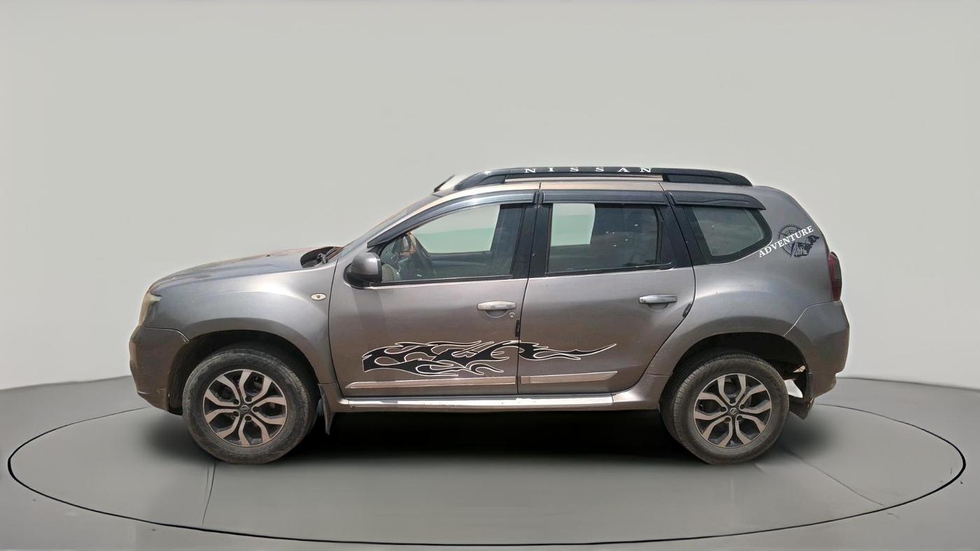 2015 Nissan Terrano XL (D), Diesel, Manual, 1,37,387 km, exterior