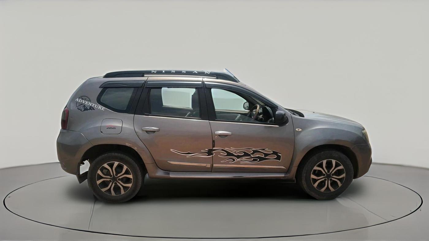 2015 Nissan Terrano XL (D), Diesel, Manual, 1,37,387 km, exterior