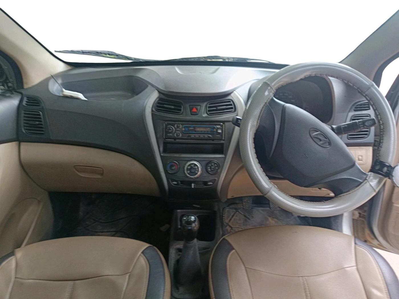 2015 Hyundai Eon ERA +, Petrol, Manual, 85,572 km, interior