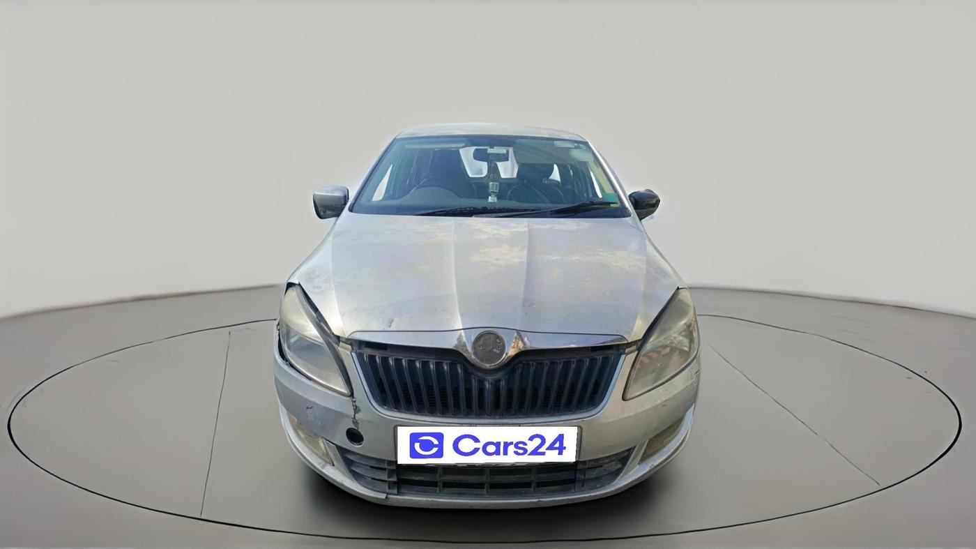 2015 Skoda Rapid 1.5 TDI CR AMBITION PLUS, Diesel, Manual, 1,66,796 km, exterior