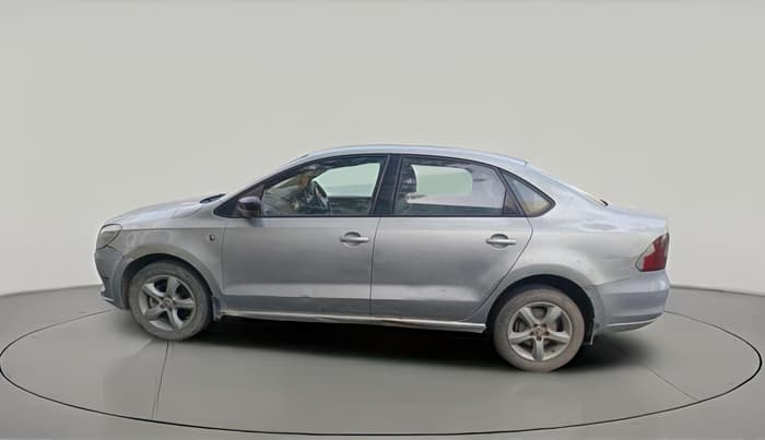 2015 Skoda Rapid 1.5 TDI CR AMBITION PLUS, Diesel, Manual, 1,66,796 km, exterior