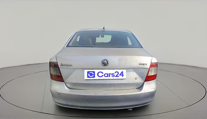 2015 Skoda Rapid 1.5 TDI CR AMBITION PLUS, Diesel, Manual, 1,66,796 km, exterior