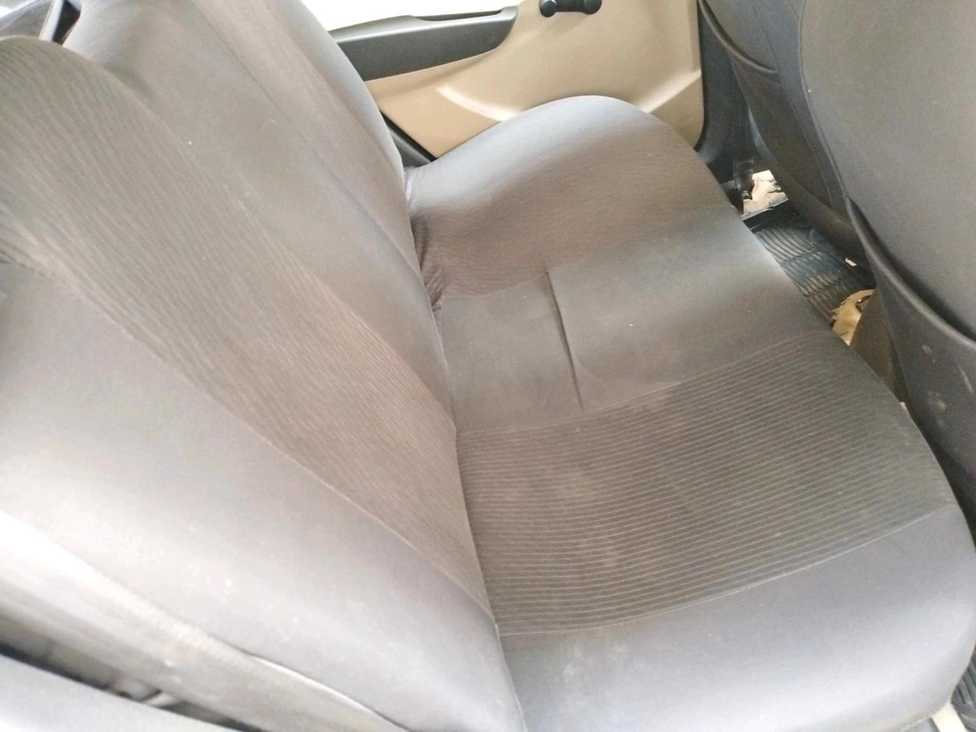 2017 Hyundai Eon MAGNA +, Petrol, Manual, 1,12,865 km, interior