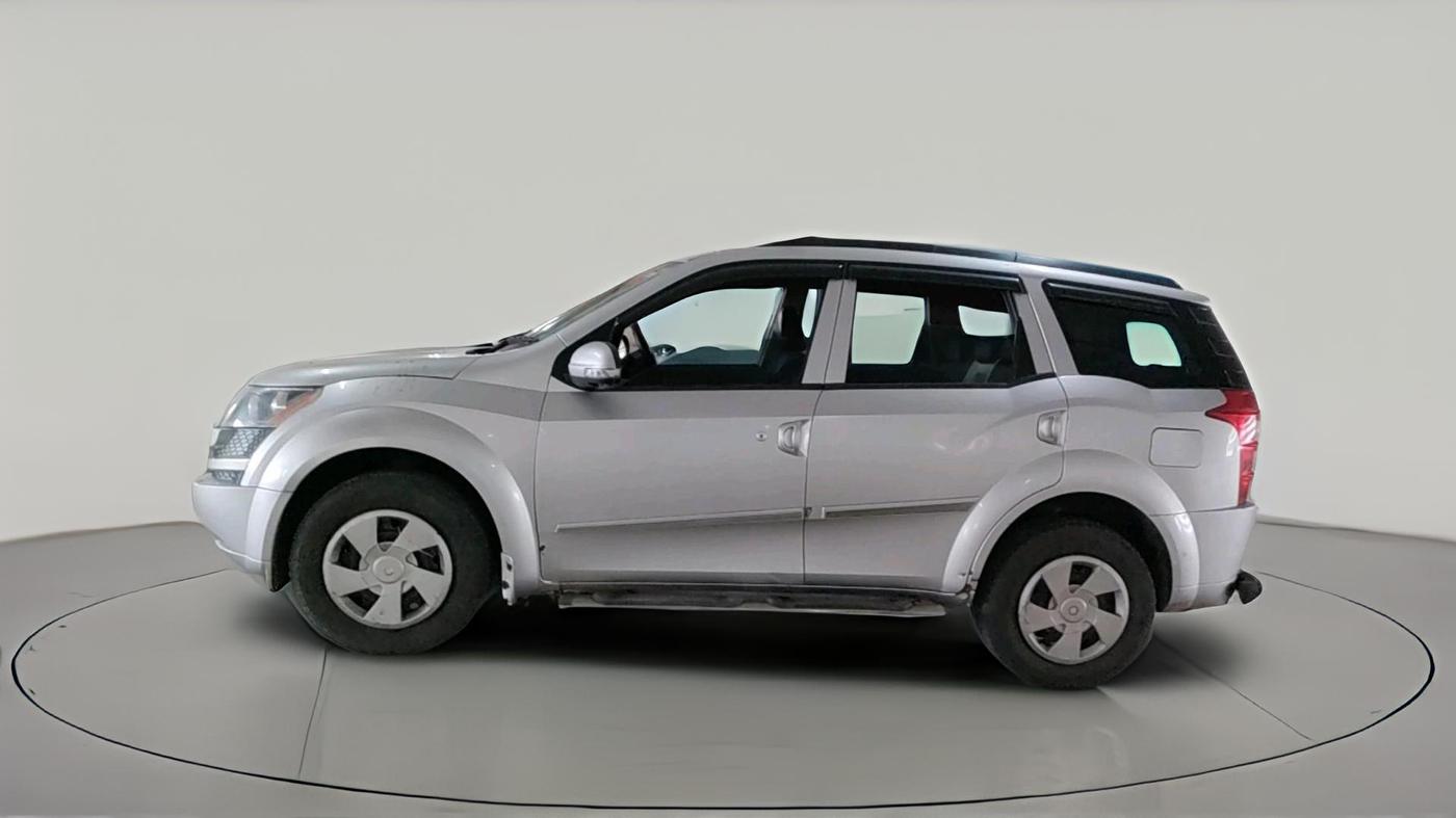 2014 Mahindra XUV500 W4, Diesel, Manual, 1,81,333 km, exterior