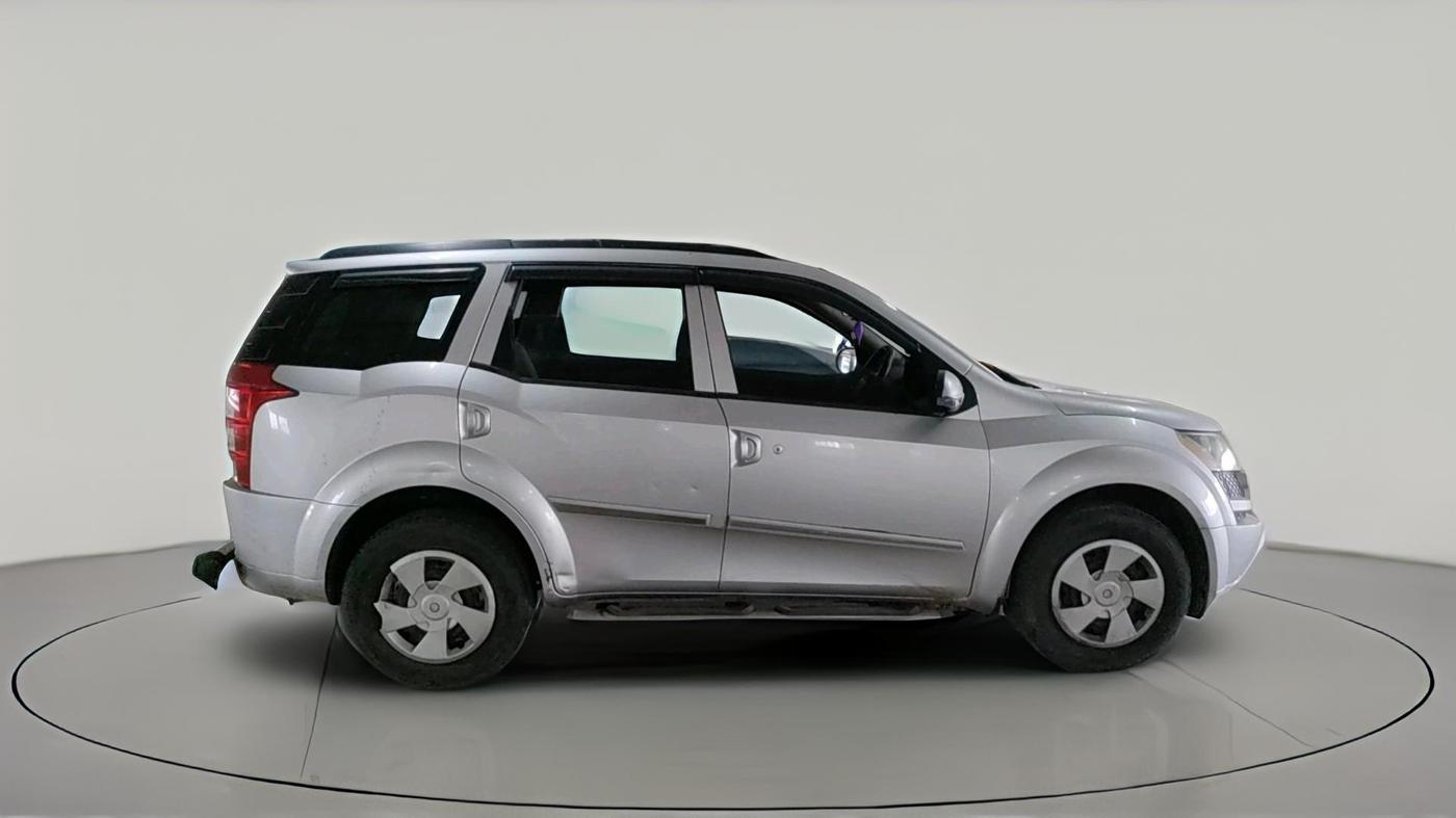 2014 Mahindra XUV500 W4, Diesel, Manual, 1,81,333 km, exterior