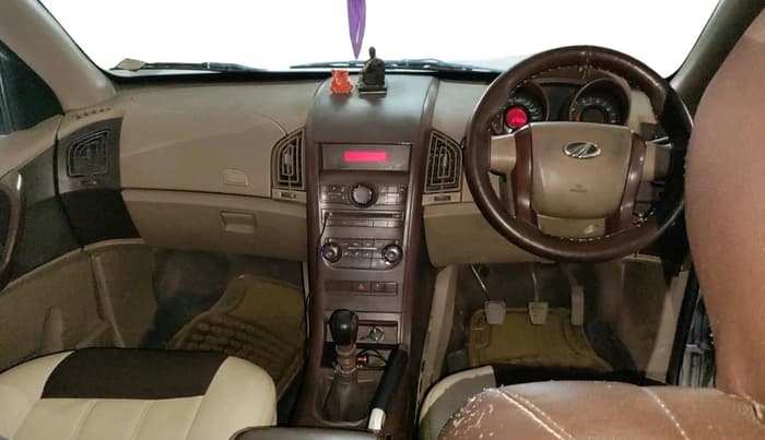 2014 Mahindra XUV500 W4, Diesel, Manual, 1,81,333 km, interior