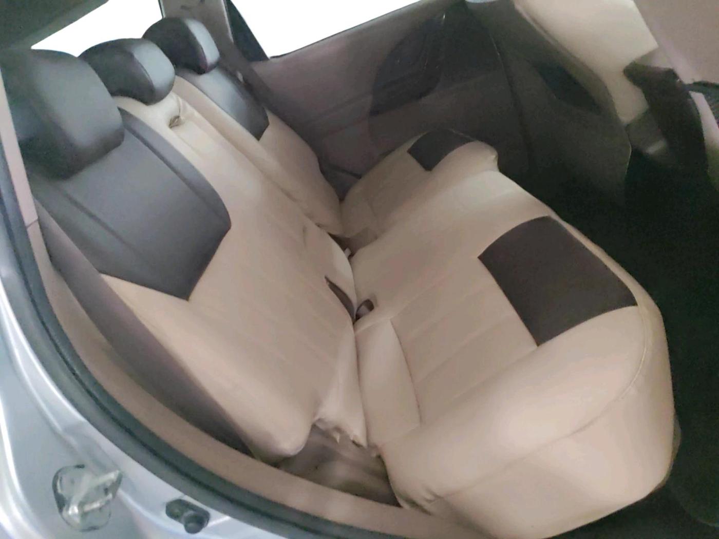 2014 Mahindra XUV500 W4, Diesel, Manual, 1,81,333 km, interior