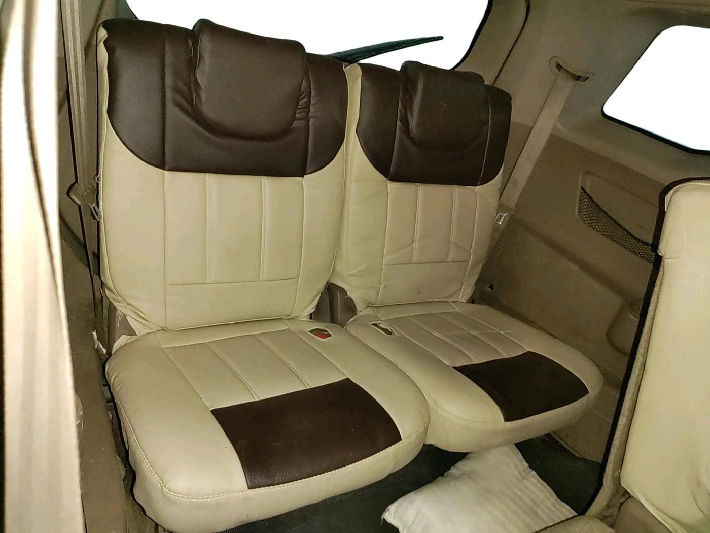 2014 Mahindra XUV500 W4, Diesel, Manual, 1,81,333 km, interior