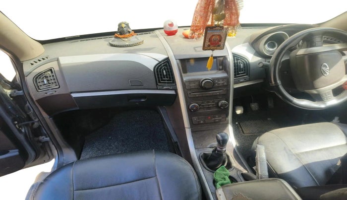 2012 Mahindra XUV500 W8, Diesel, Manual, 1,80,000 km, interior