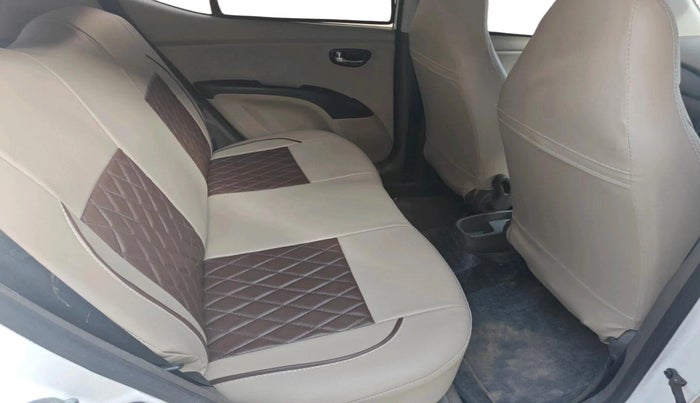 2016 Hyundai i10 SPORTZ 1.1, Petrol, Manual, 56,614 km, interior