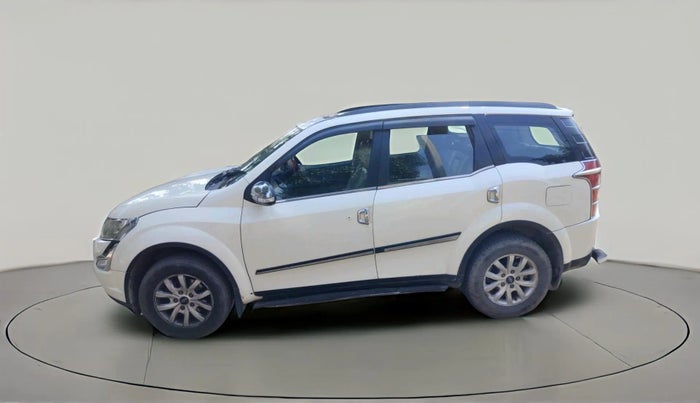 2016 Mahindra XUV500 W10 1.99, Diesel, Manual, 1,35,582 km, exterior