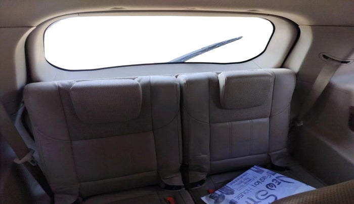 2016 Mahindra XUV500 W10 1.99, Diesel, Manual, 1,35,582 km, exterior