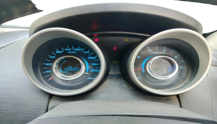 2016 Mahindra XUV500 W10 1.99, Diesel, Manual, 1,35,582 km, interior