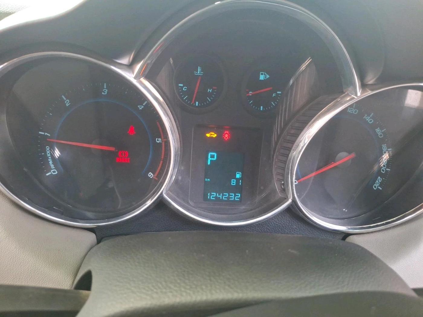 2013 Chevrolet Cruze LTZ AT, Diesel, Automatic, 1,24,232 km, interior