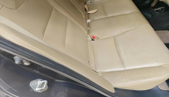 2017 Honda City 1.5L I-VTEC VX, Petrol, Manual, 1,28,423 km, interior