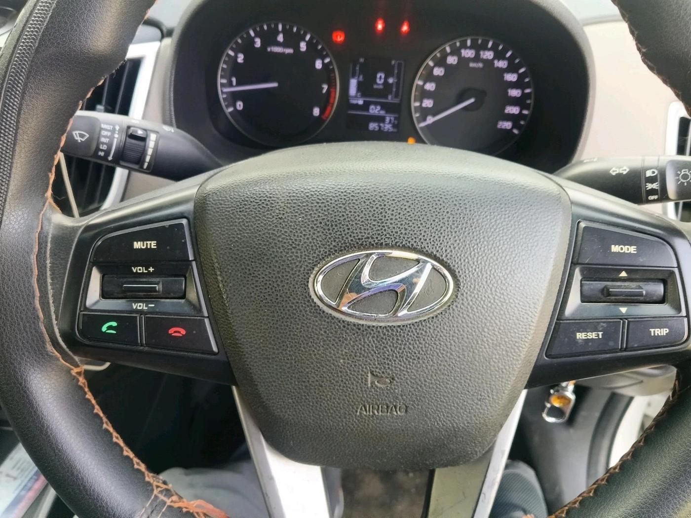 2016 Hyundai Creta E 1.6 PETROL, Petrol, Manual, 85,735 km, interior