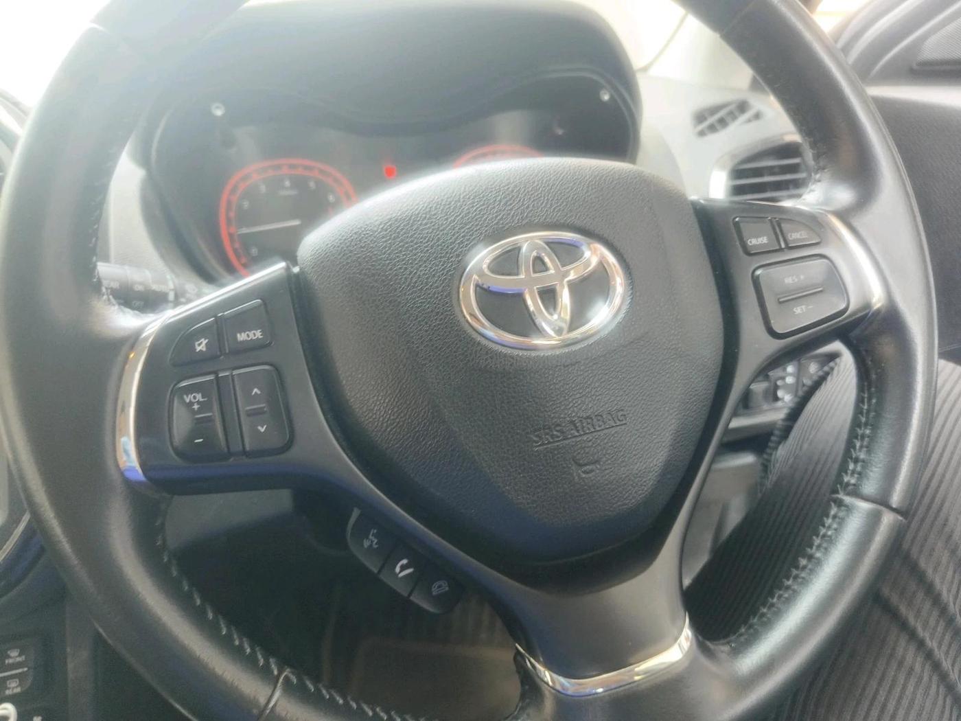 2022 Toyota URBAN CRUISER PREMIUM GRADE MT, Petrol, Manual, 39,575 km, interior