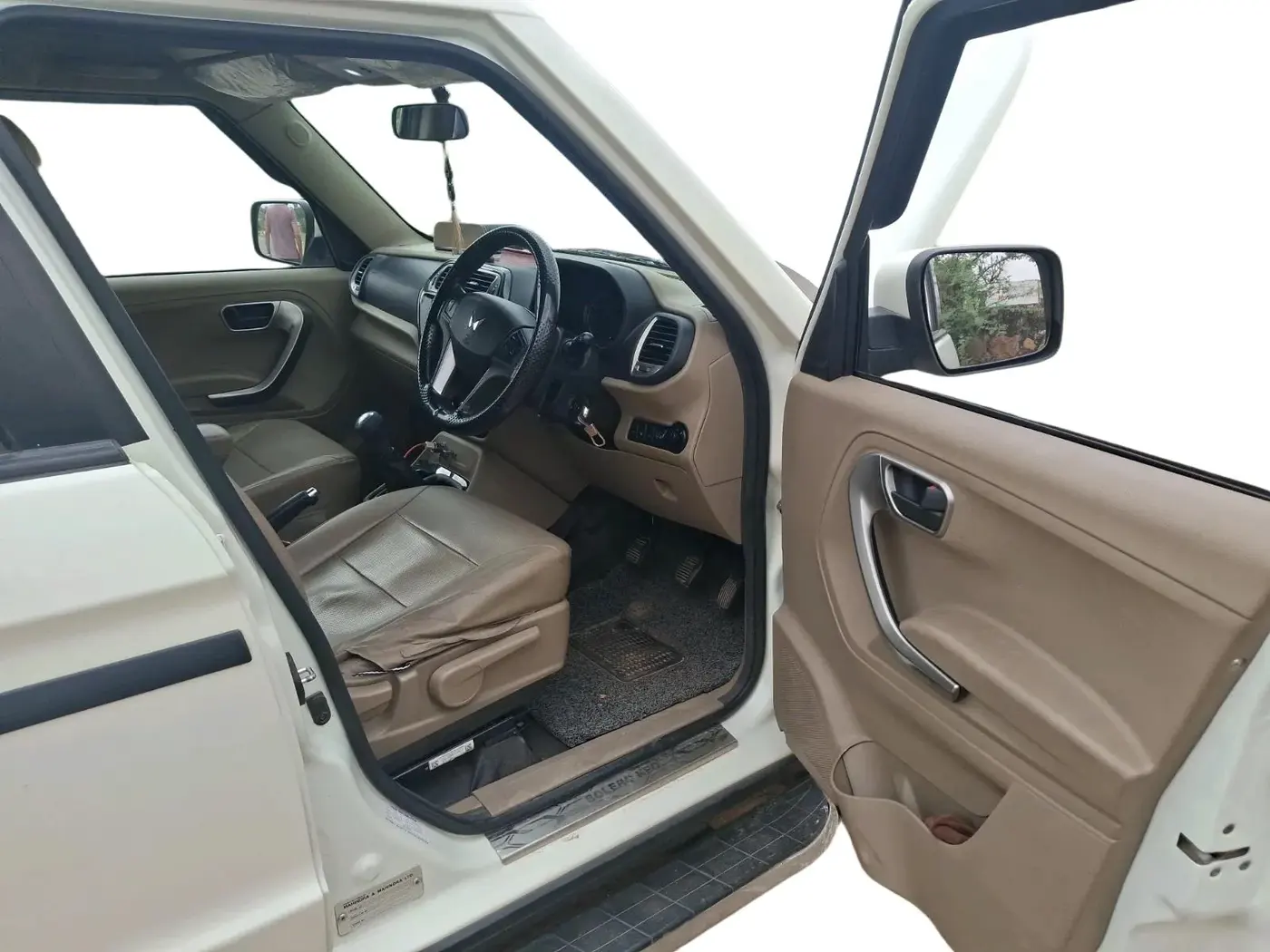 2023 Mahindra BOLERO NEO N10 R, Diesel, Manual, 52,529 km, interior