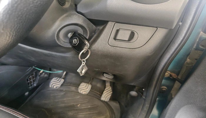 2021 Renault Kwid RXT 1.0 (O), Petrol, Manual, 34,440 km, interior