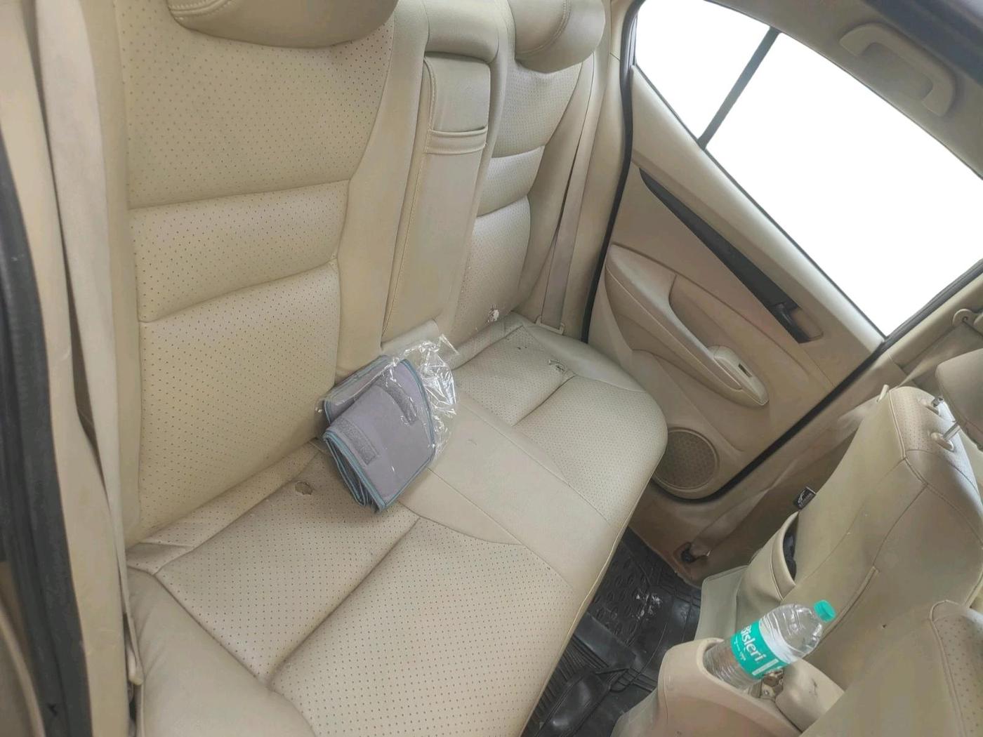 2011 Honda City 1.5L I-VTEC S MT, Petrol, Manual, 1,64,975 km, interior