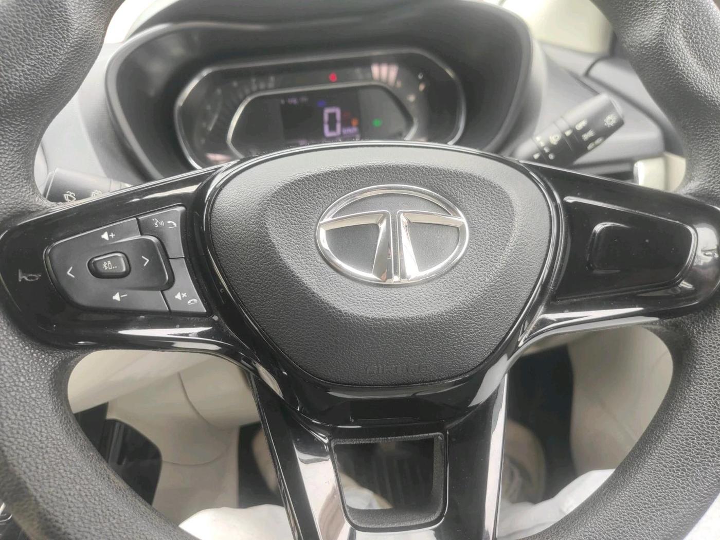 2020 Tata NEXON XZ PLUS PETROL, Petrol, Manual, 41,415 km, interior