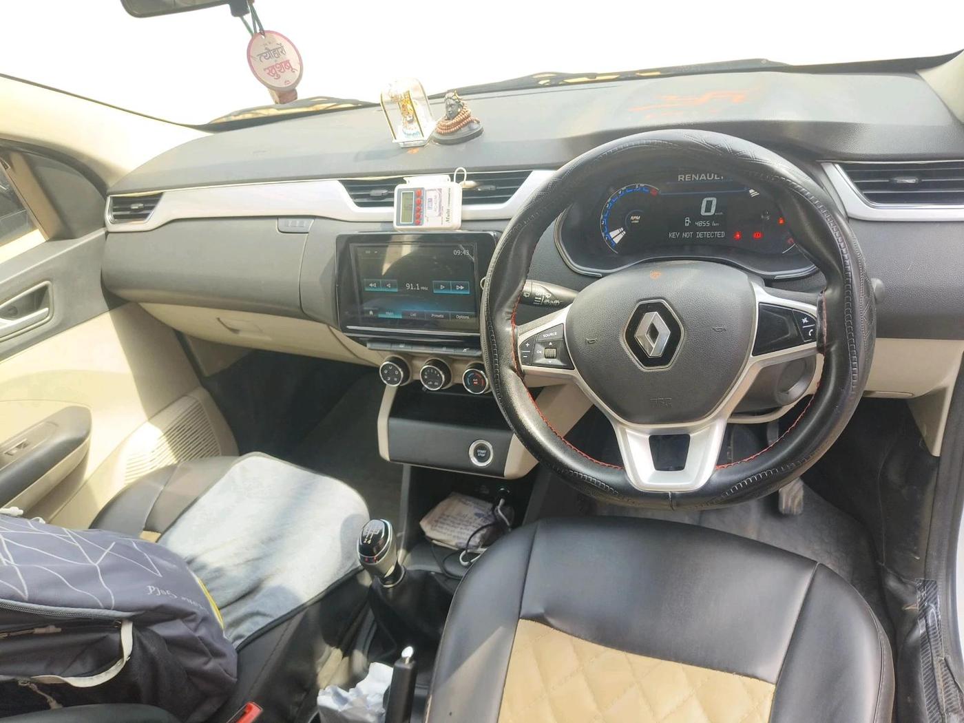 2023 Renault TRIBER RXZ, CNG, Manual, 49,853 km, interior