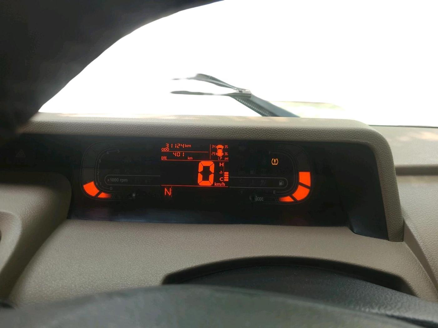 2025 Mahindra Bolero B6 (O), Diesel, Manual, 31,124 km, interior