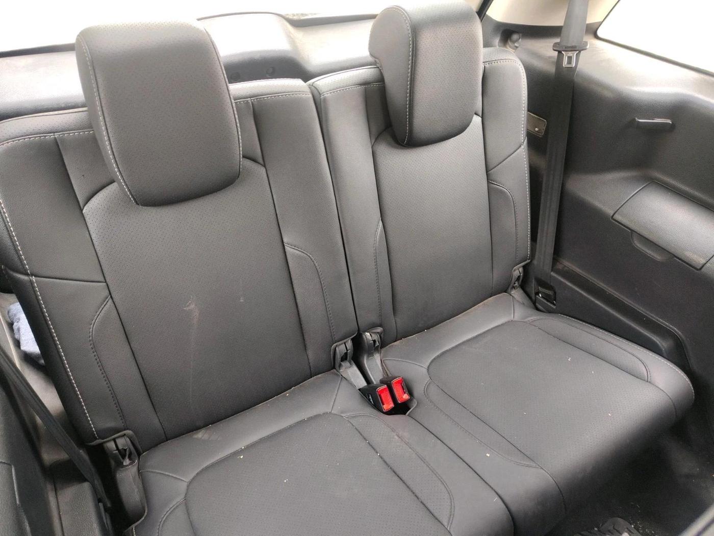 2017 Tata Hexa XTA 4X2 7 STR, Diesel, Automatic, 95,738 km, interior