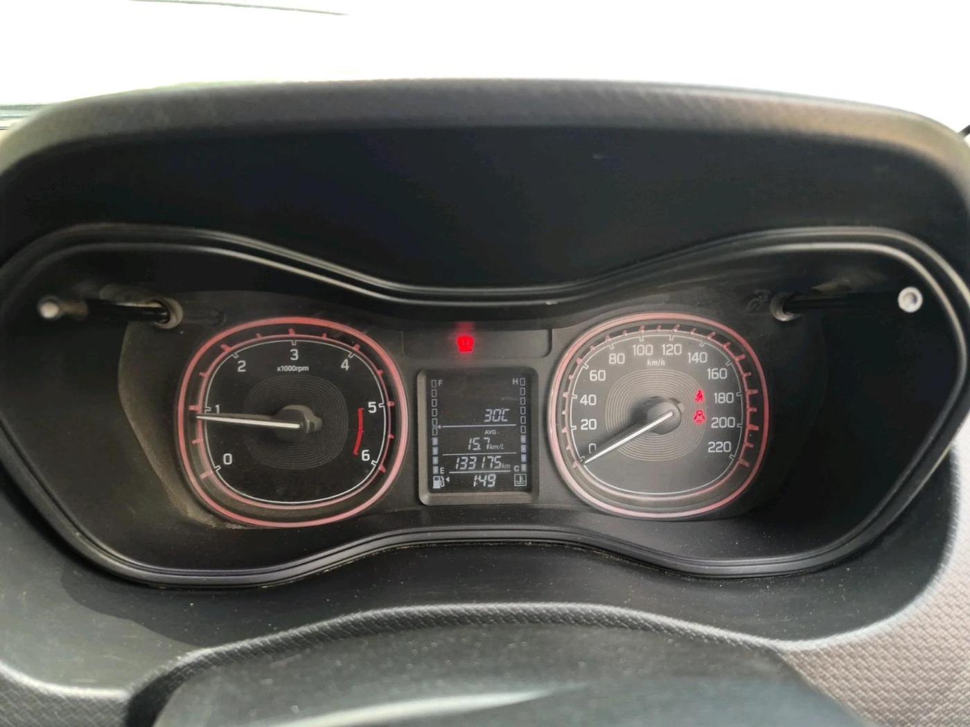 2017 Maruti Vitara Brezza ZDI PLUS, Diesel, Manual, 1,33,175 km, interior