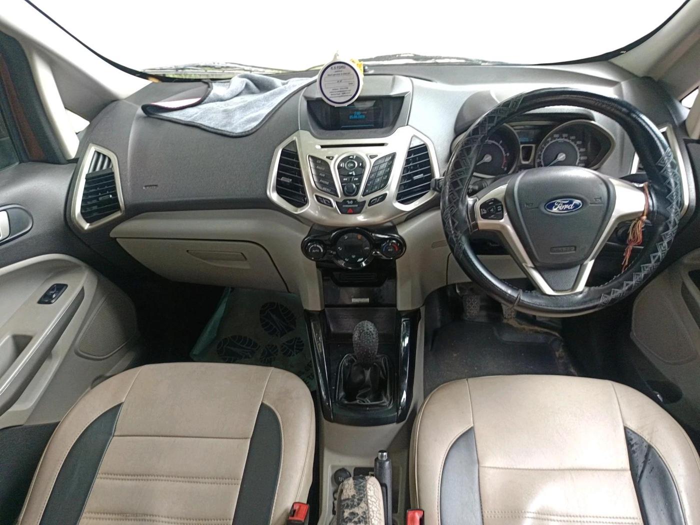 2016 Ford Ecosport TITANIUM 1.5L DIESEL, Diesel, Manual, 1,16,503 km, interior