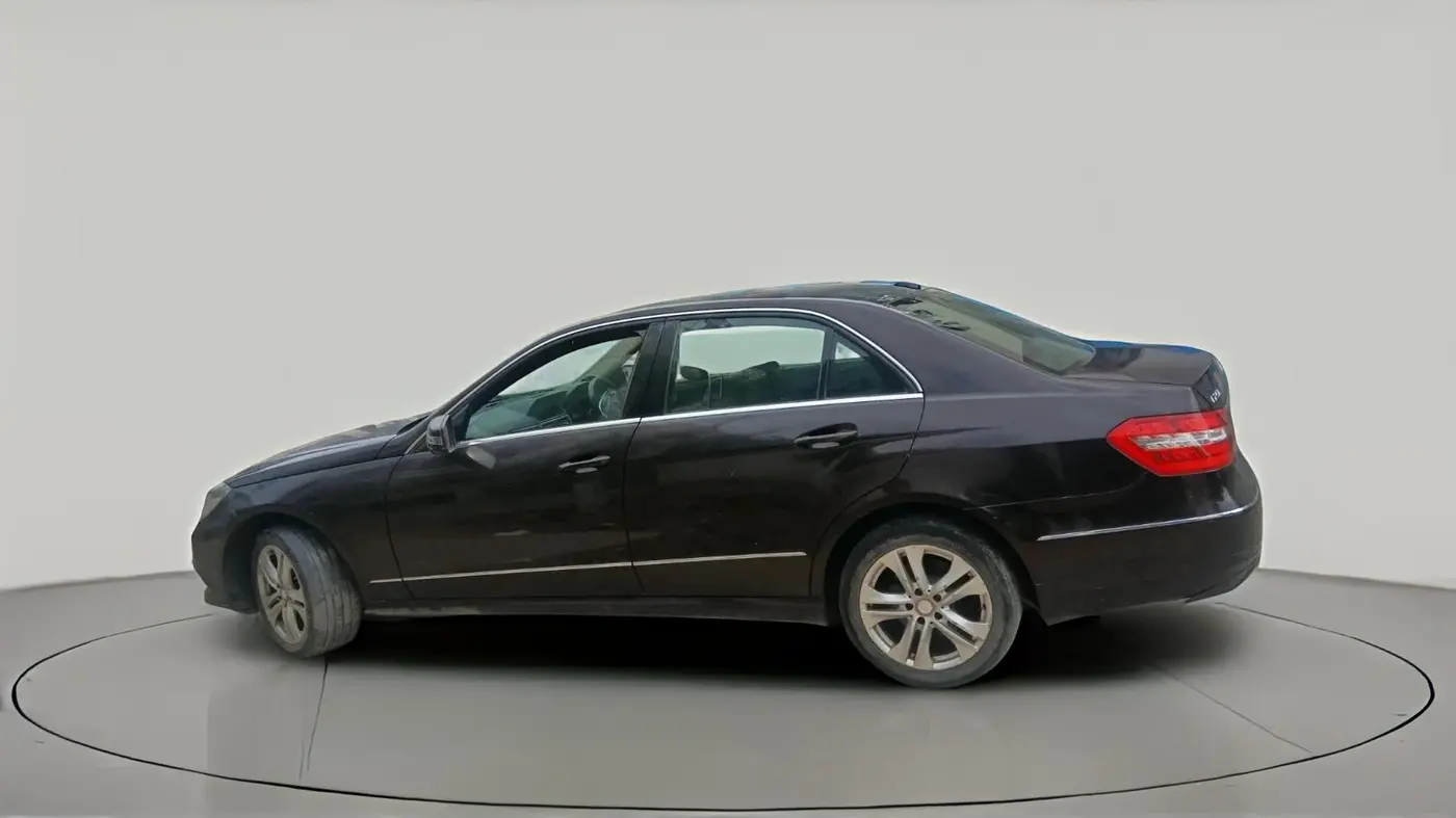2013 Mercedes Benz E Class E 250 CDI ELEGANCE, Diesel, Automatic, 1,25,392 km, exterior
