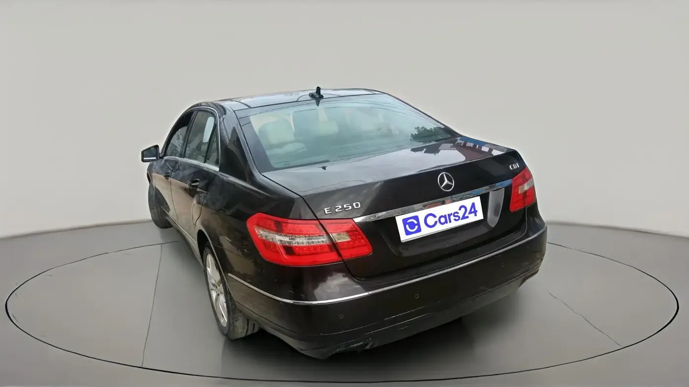 2013 Mercedes Benz E Class E 250 CDI ELEGANCE, Diesel, Automatic, 1,25,392 km, exterior