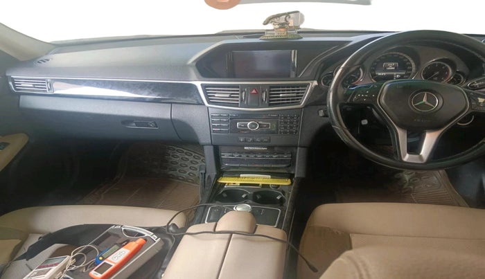 2013 Mercedes Benz E Class E 250 CDI ELEGANCE, Diesel, Automatic, 1,25,392 km, interior