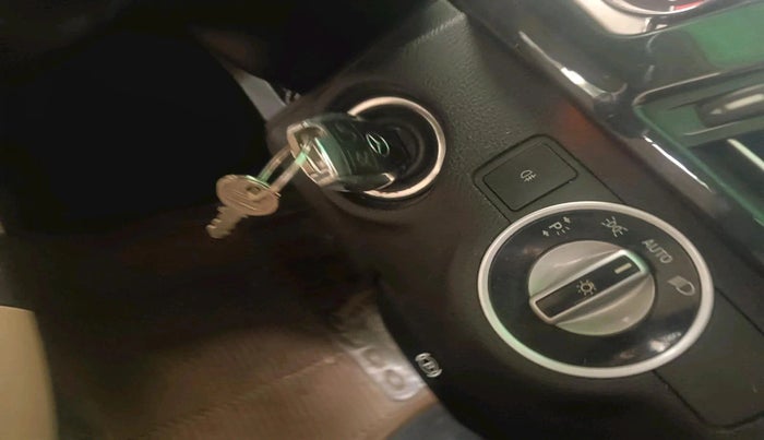 2013 Mercedes Benz E Class E 250 CDI ELEGANCE, Diesel, Automatic, 1,25,392 km, interior