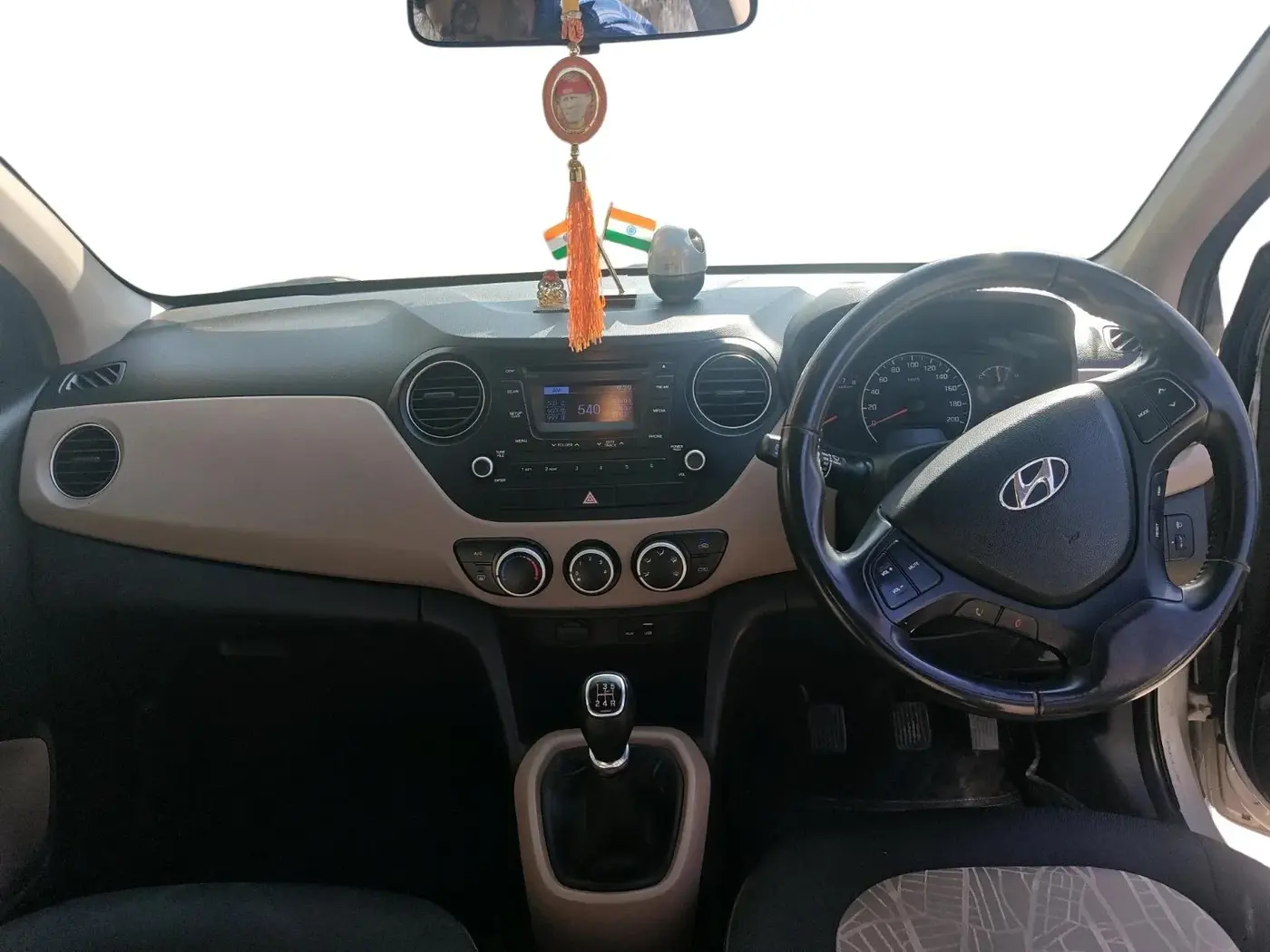 2015 Hyundai Grand i10 ASTA 1.2 KAPPA VTVT, Petrol, Manual, 29,179 km, interior