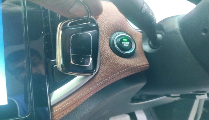 2022 MG HECTOR PLUS SHARP 1.5 PETROL TURBO CVT 6-STR, Petrol, Automatic, 76,369 km, interior