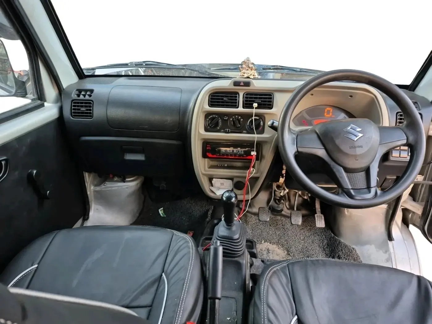 2023 Maruti Eeco 5 STR AC, Petrol, Manual, 87,550 km, interior