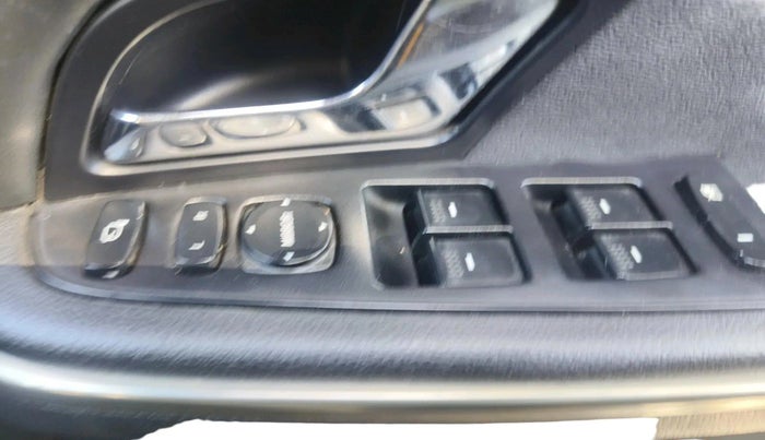 2019 Tata Hexa XTA 4X2 6 STR, Diesel, Automatic, 97,958 km, interior