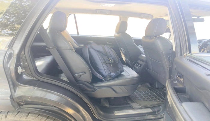 2019 Tata Hexa XTA 4X2 6 STR, Diesel, Automatic, 97,958 km, interior