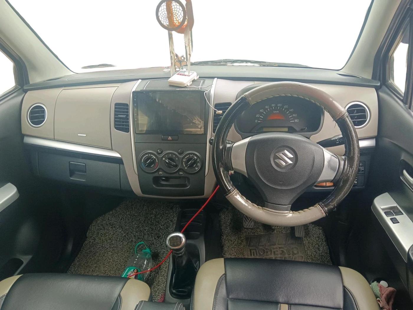 2013 Maruti Wagon R 1.0 LXI, CNG, Manual, 89,293 km, interior